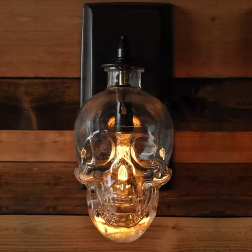 Skull aisle wall lamp